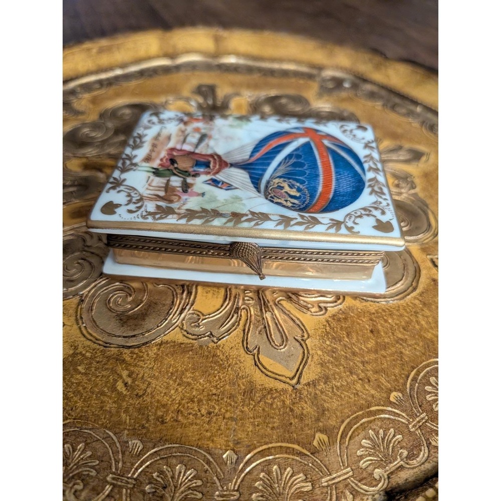Vintage Limoges France Hot Air Balloon Book Trinket Box, Rehausse Main - Picture 2 of 8